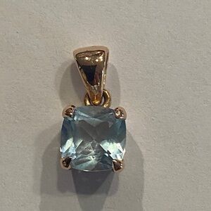 14k Aquamarine Pendant Set in Rose Gold